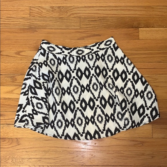 Everly Dresses & Skirts - Everly Size M Black and White Skirt